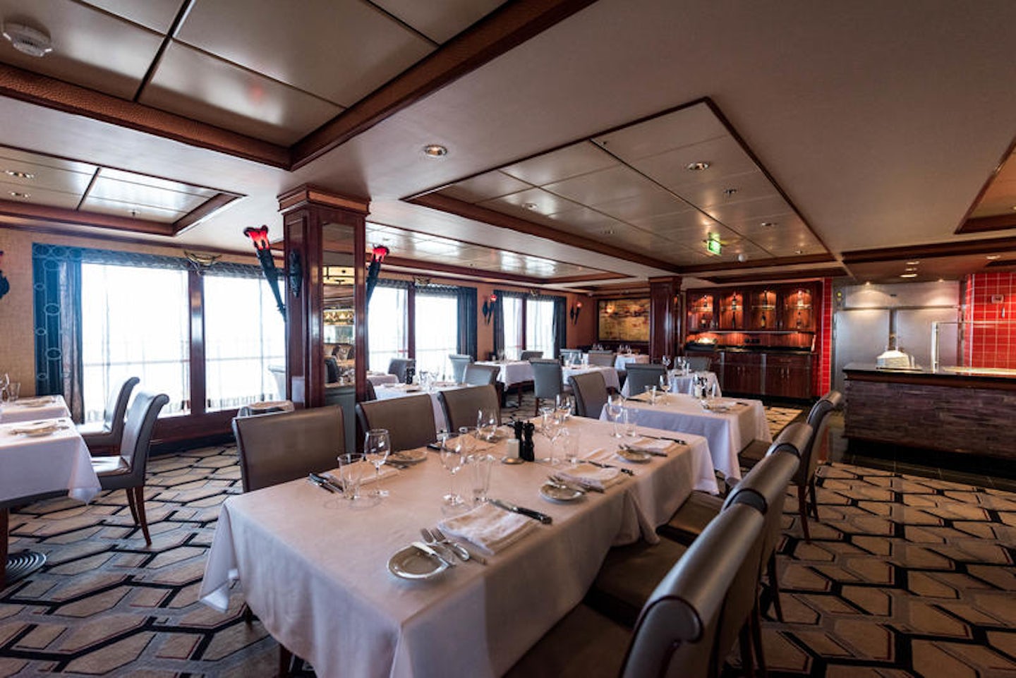 Cagney's Steakhouse on Norwegian Pearl