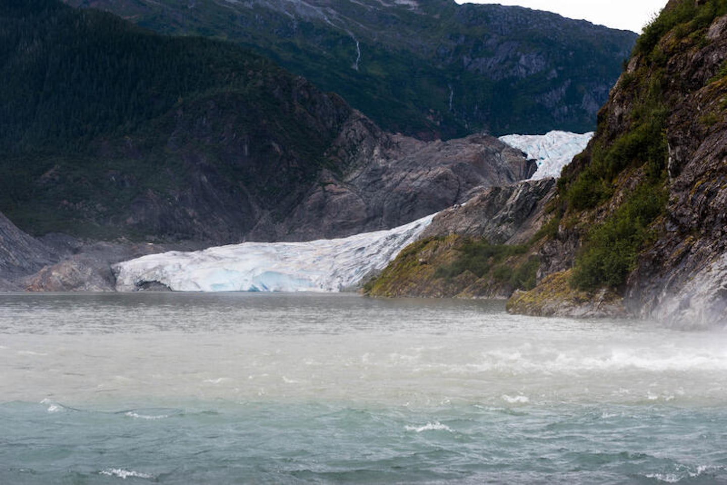 Mendenhall Glacier Park in Juneau, Alaska