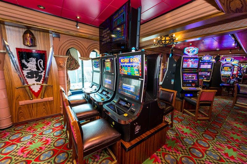 Merlin s Casino On Carnival Legend Cruise Ship Cruise Critic