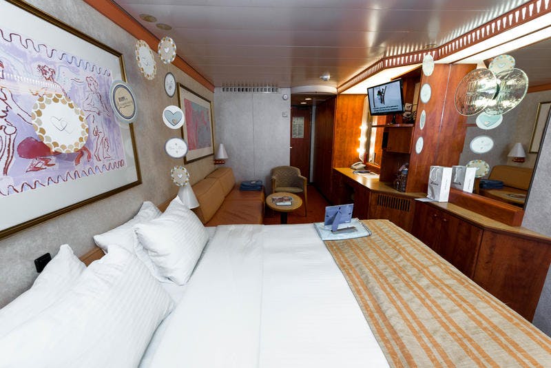 carnival legend cruise ship