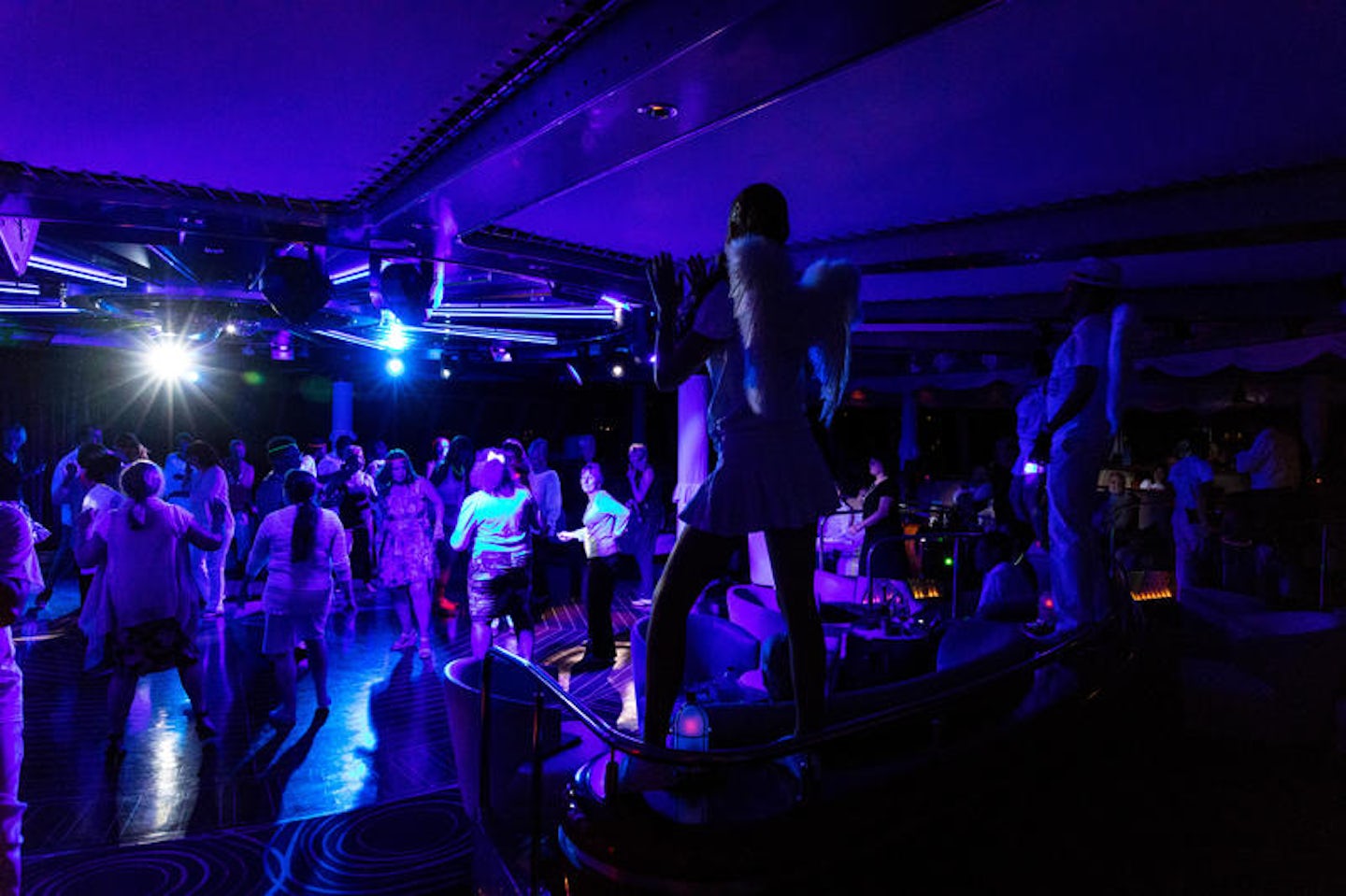 White Hot Party at Spinnaker Lounge on Norwegian Jade