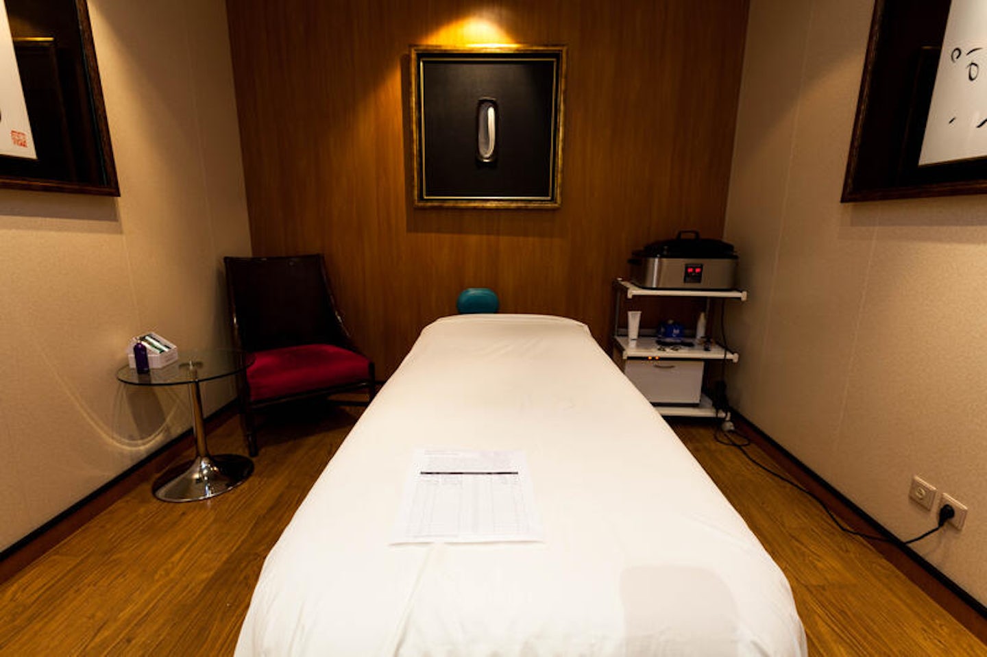 Single Spa Treatment Room on Norwegian Jade