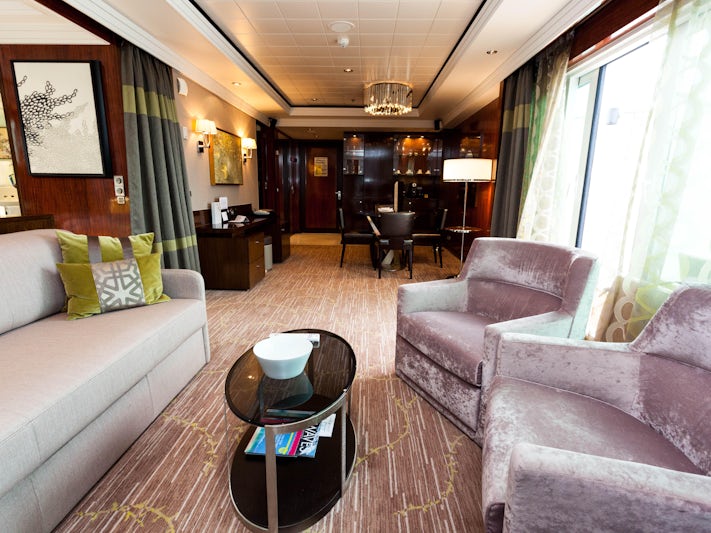 Norwegian Jade Cabins & Staterooms on Cruise Critic Norwegian Jade Cabins & Staterooms on Cruise Critic