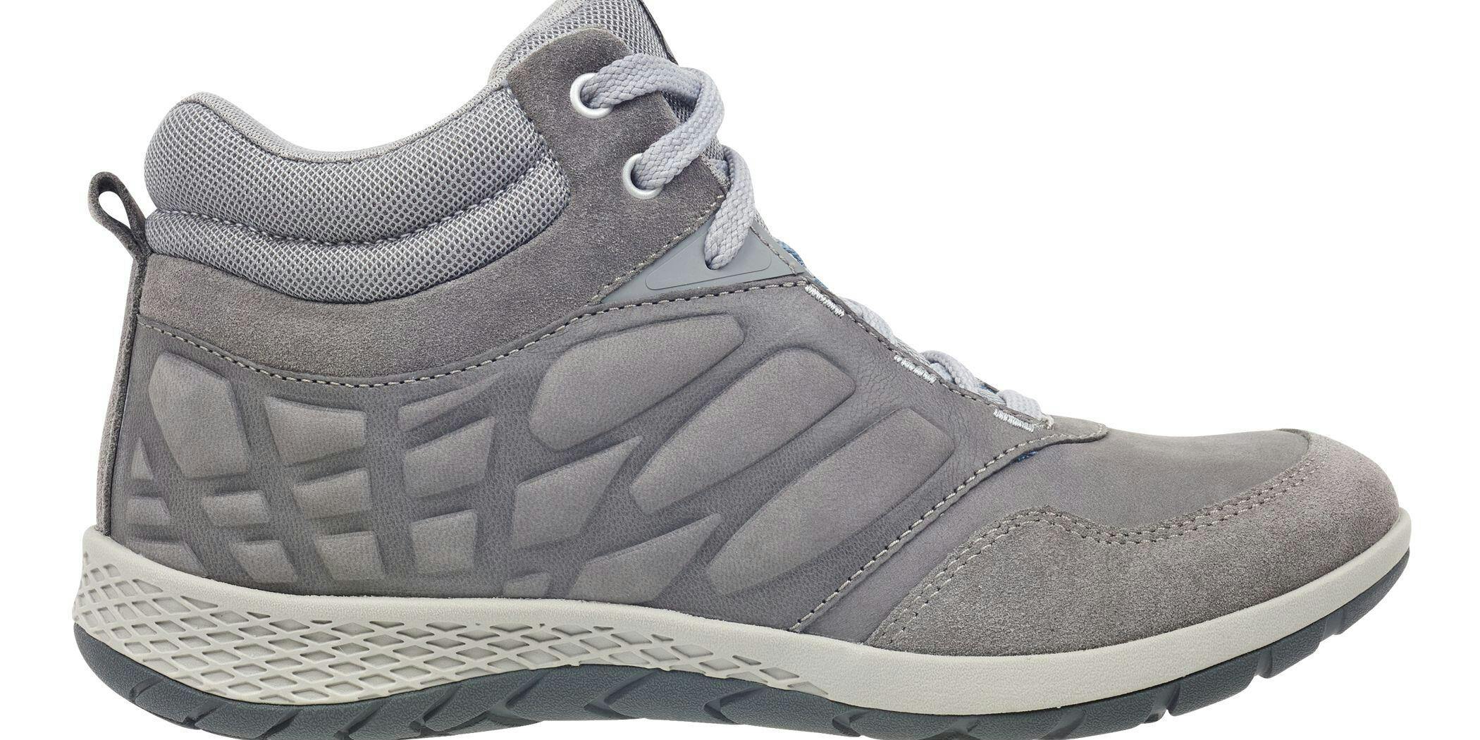 Best Women's Shoes for a Cruise