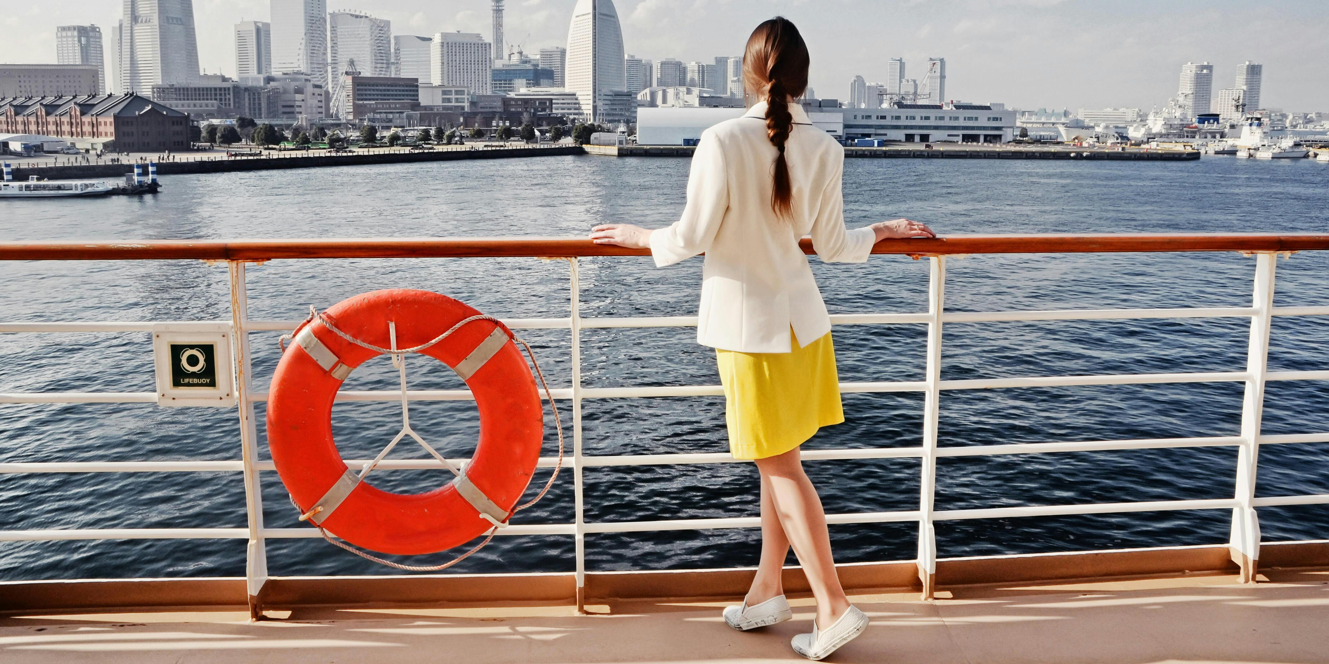 cruise womens trainers