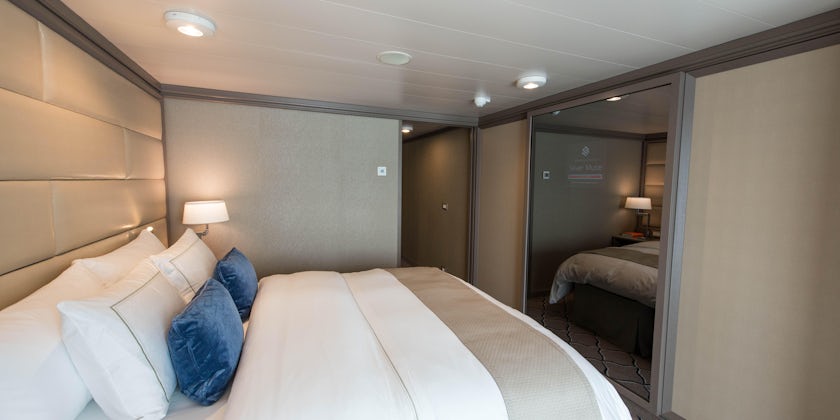 The Panorama Suite (Owner's Suite Connecting Cabin) on Silver Muse