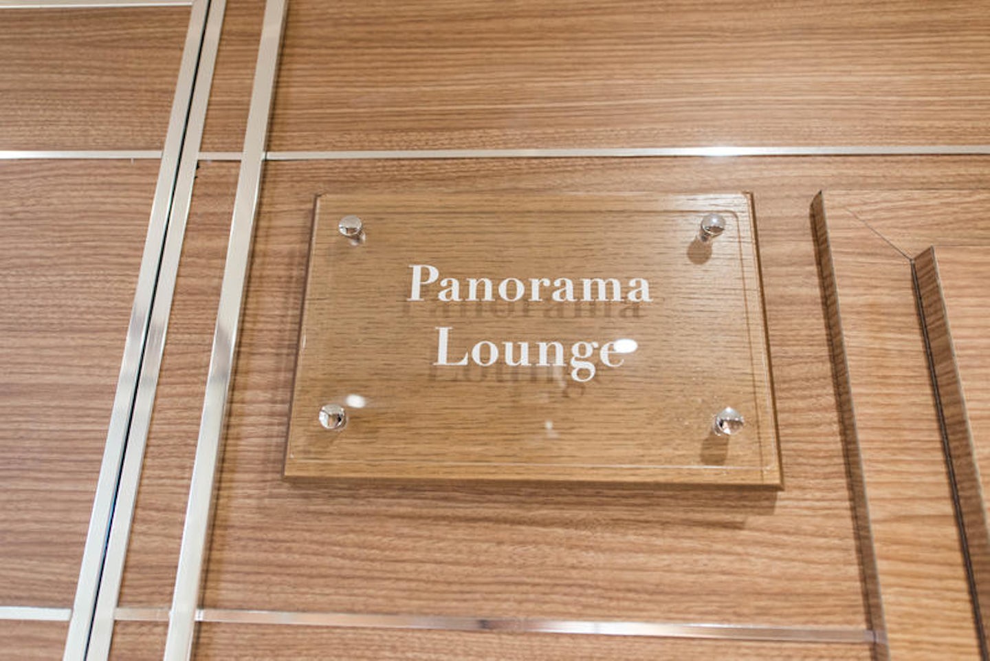 Panorama Lounge on Silver Muse