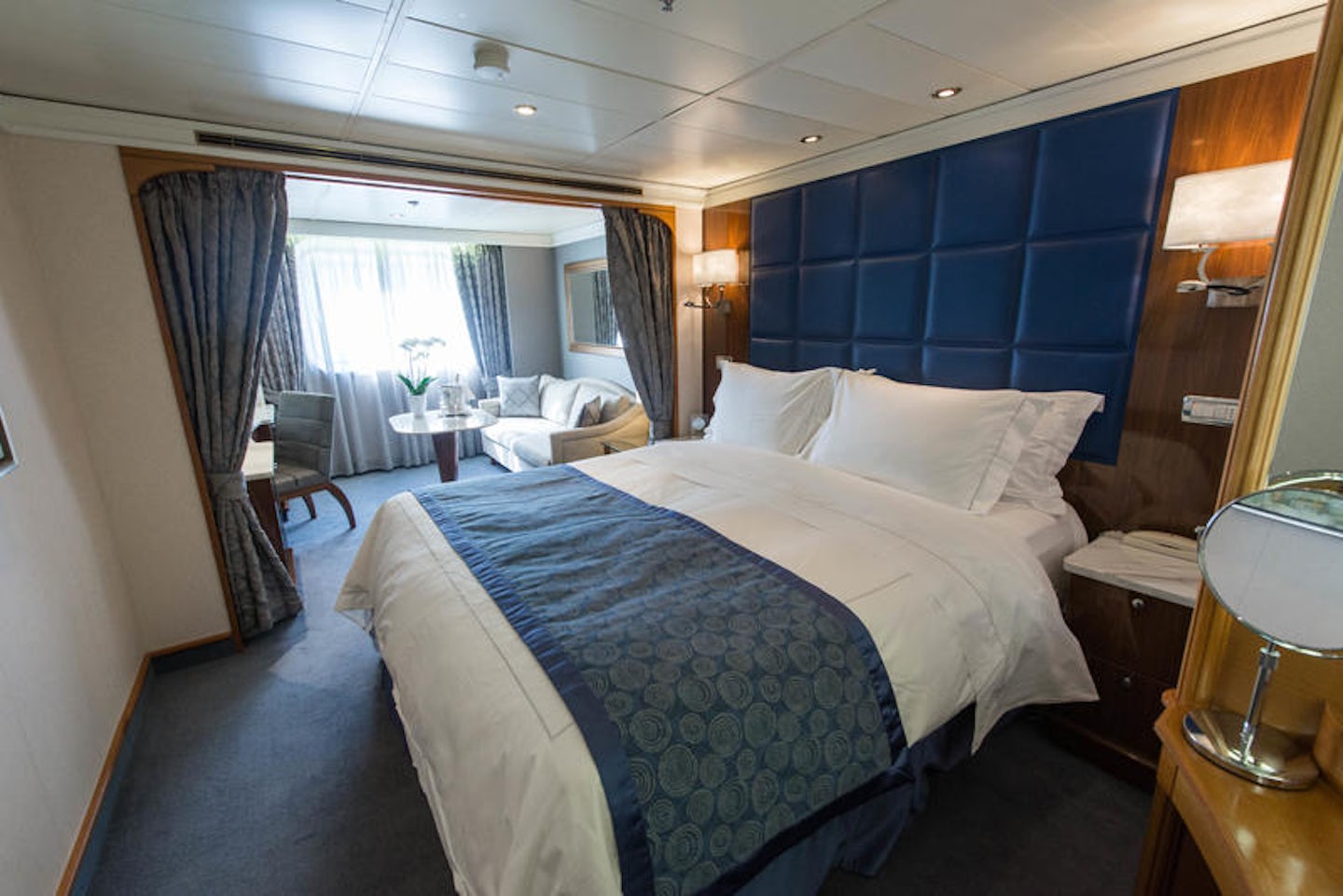 The Deluxe Window Suite on Seven Seas Navigator