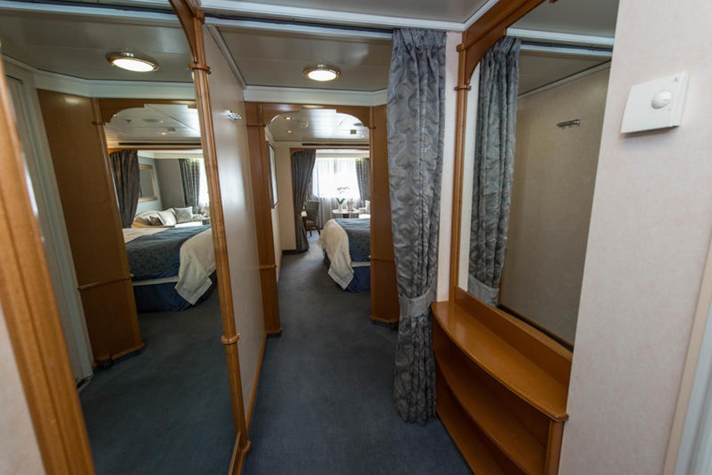 The Deluxe Window Suite on Seven Seas Navigator
