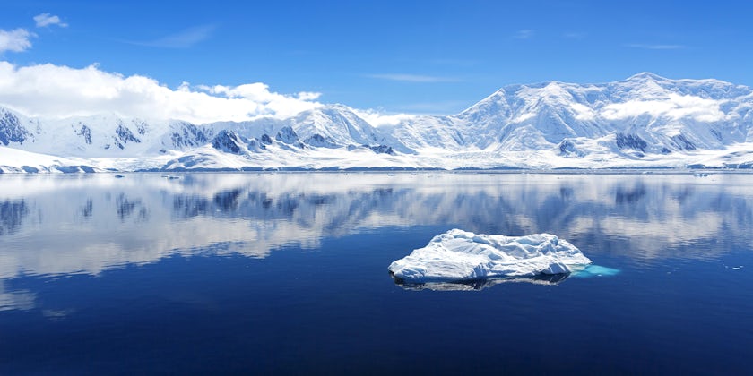 Majestic Glaciers in the Arctic (Photo: Denis Burdin/Shutterstock)
