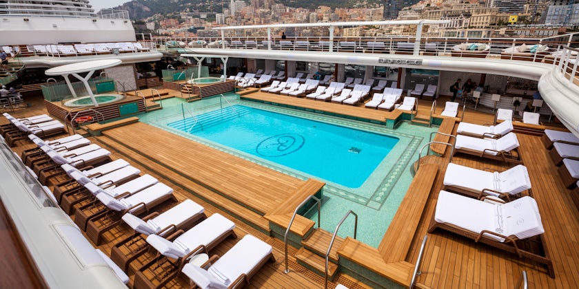 Pool Deck on Seven Seas Explorer (Photo: Cruise Critic)