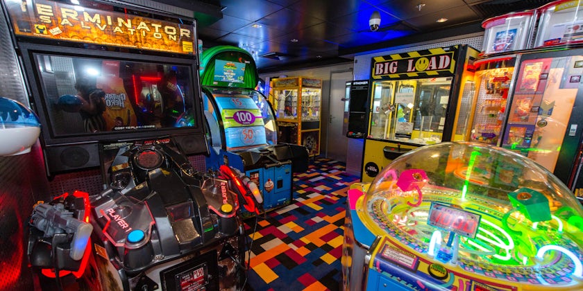 Video Arcade on Norwegian Dawn (Photo: Cruise Critic)