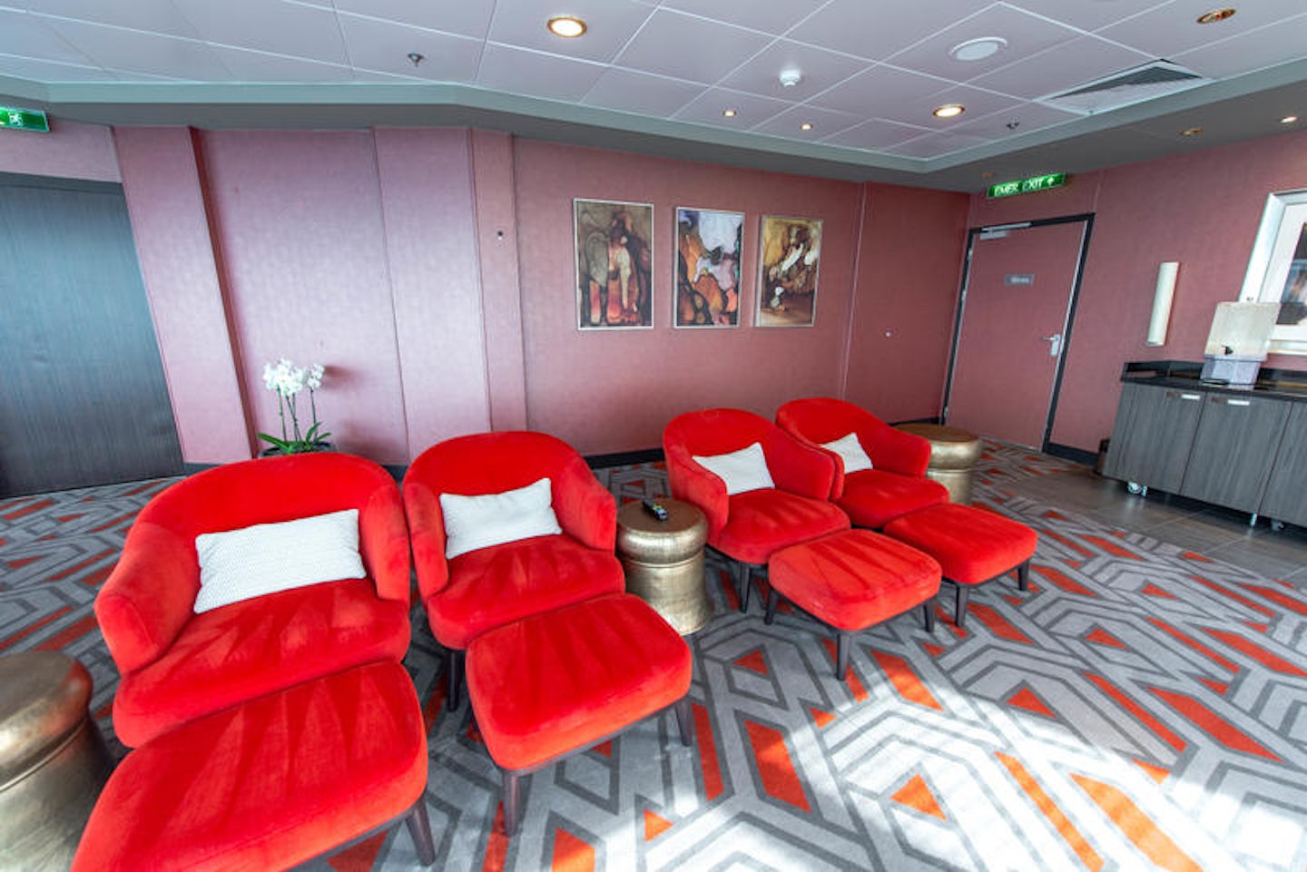 Mandara Spa Relaxation Room on Norwegian Dawn