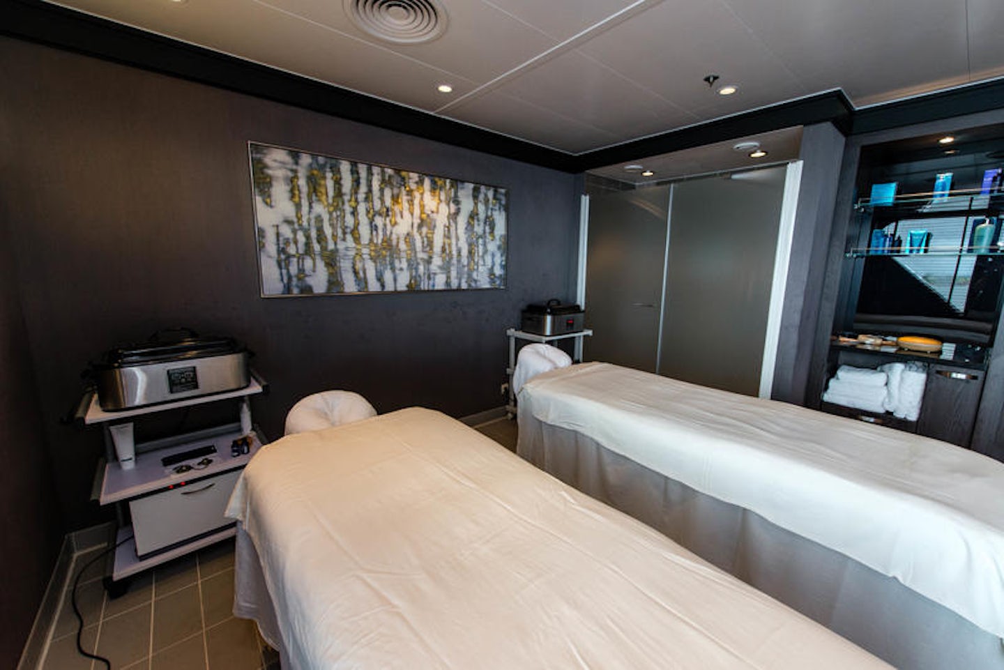 Mandara Spa Treatment Room on Norwegian Dawn