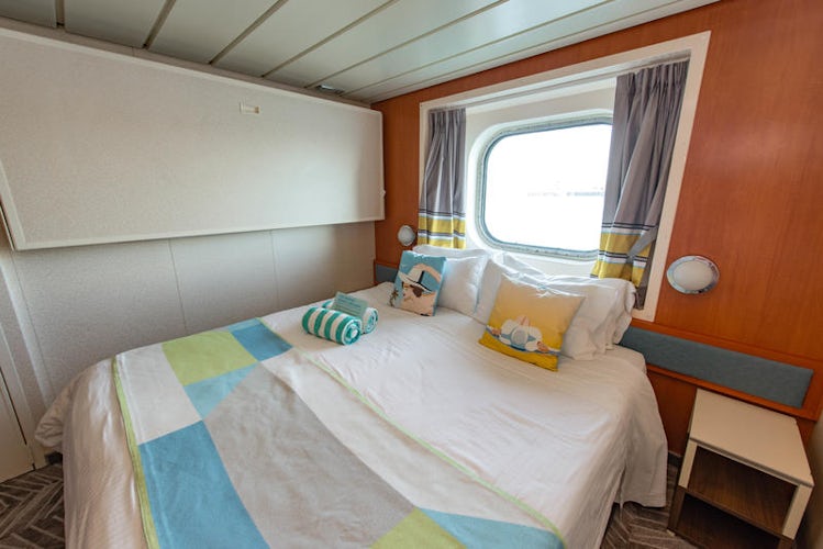 norwegian cruise line oceanview room