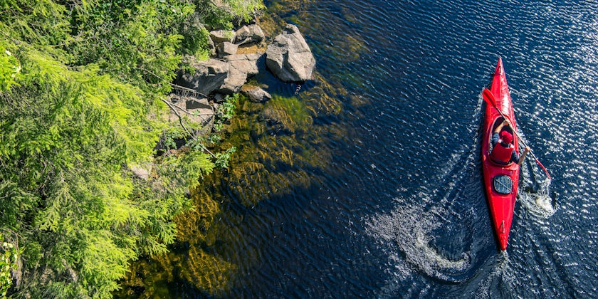 River Kayaker Aerial View (Photo: welcomia/Shutterstock)