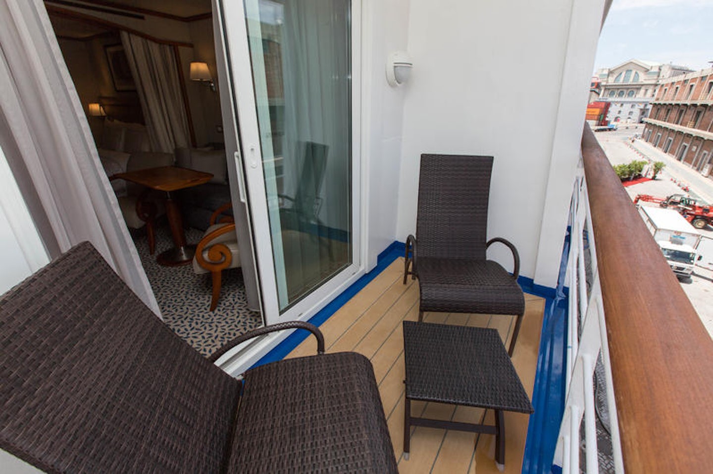 The Veranda Suite on Silver Cloud Expedition