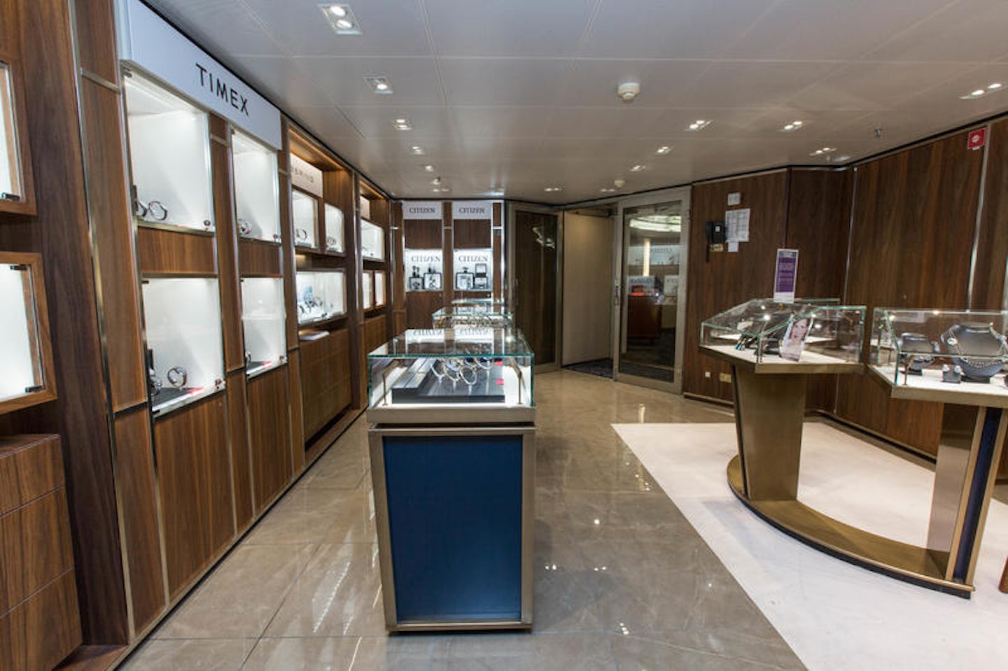Boutique on Silver Cloud Expedition