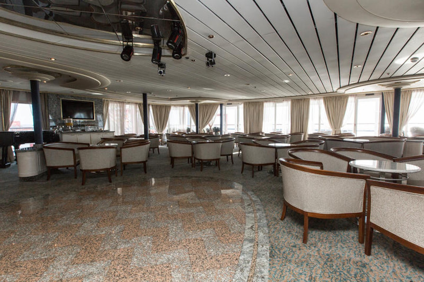 Panorama Lounge on Silver Cloud Expedition