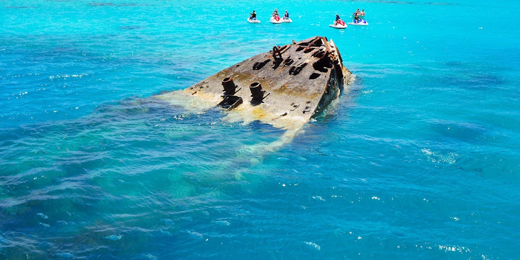 Shipwreck Partially Submerged on Bermuda Island (Photo: orangecrush/Shutterstock)