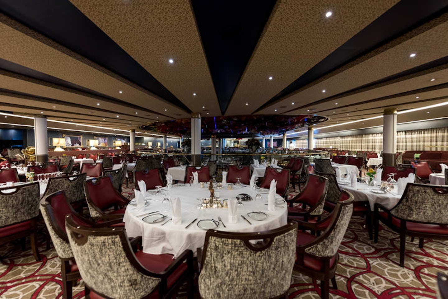 The Dining Room on Westerdam
