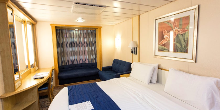 Royal Caribbean Navigator of the Seas Promenade Cabin (Photo Cruise Critic)