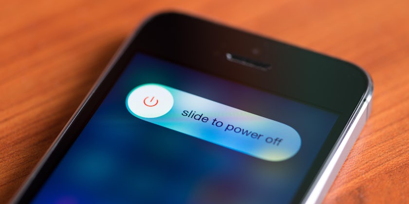 Turn Your Cell Off (Photo: Bloomicon/Shutterstock)