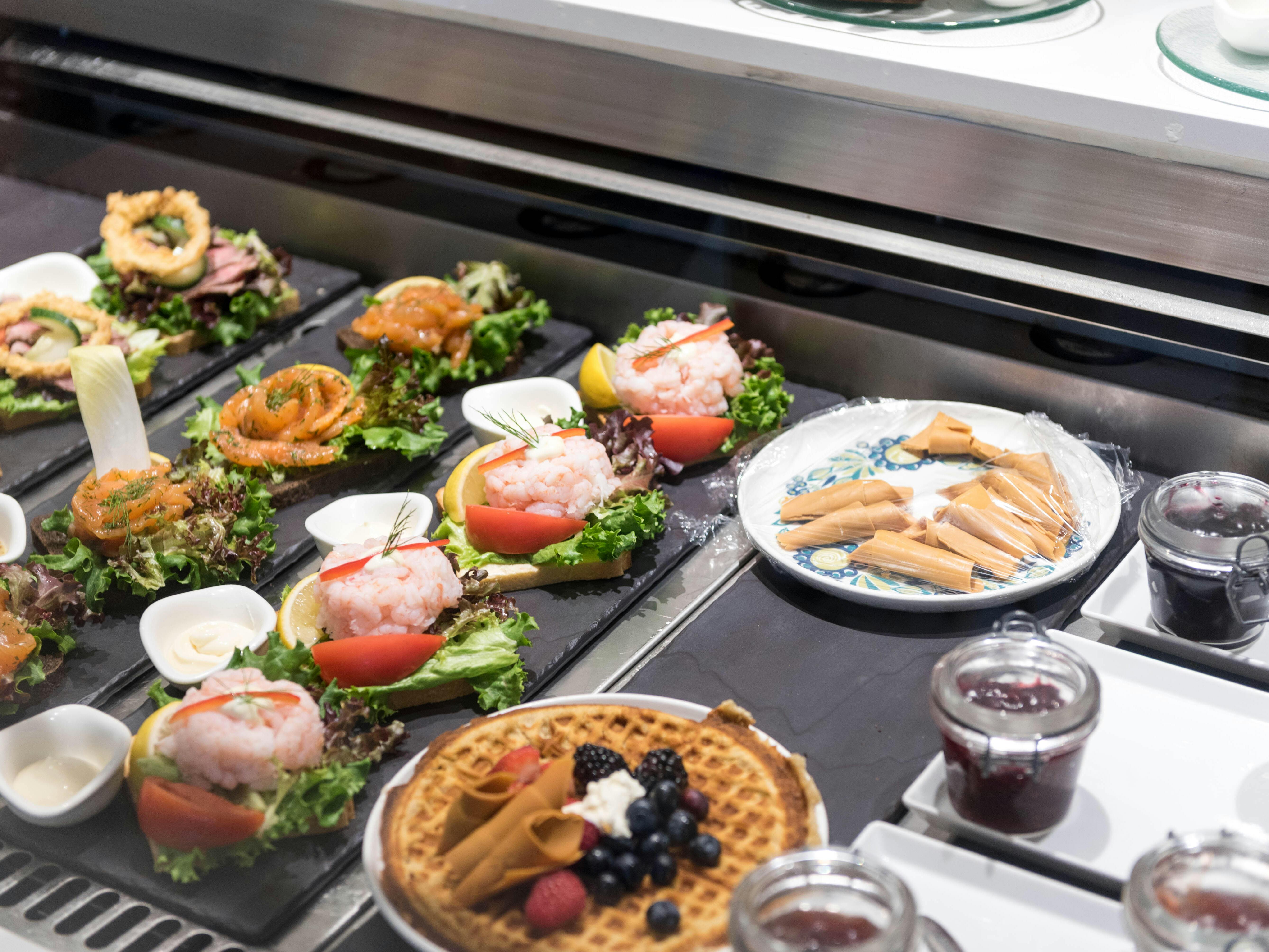 Viking Sea Dining Restaurants & Food on Cruise Critic