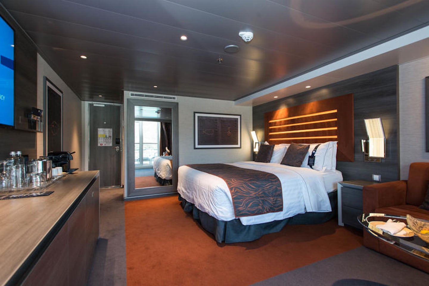 msc meraviglia yacht club suite
