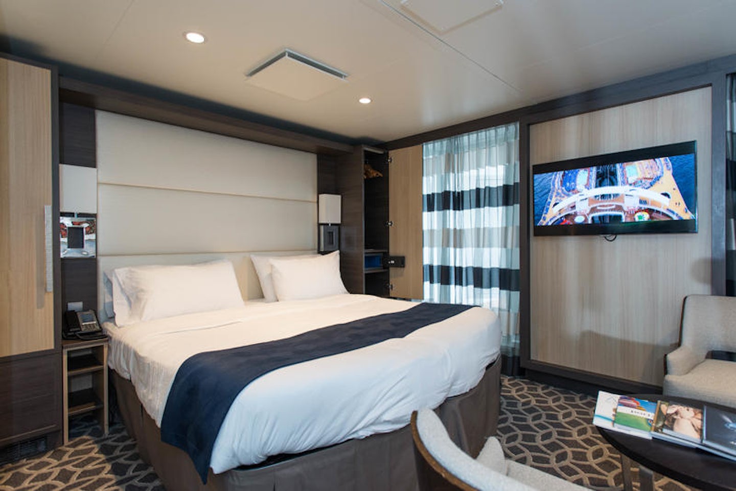 The Family Junior Suite with Balcony on Anthem of the Seas