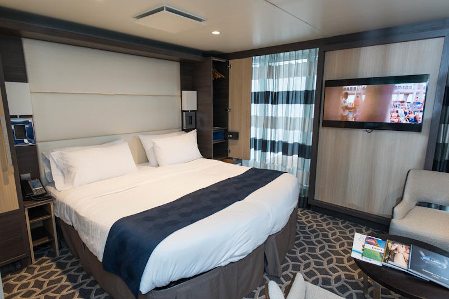 The Ocean-View Cabin with Balcony on Anthem of the Seas