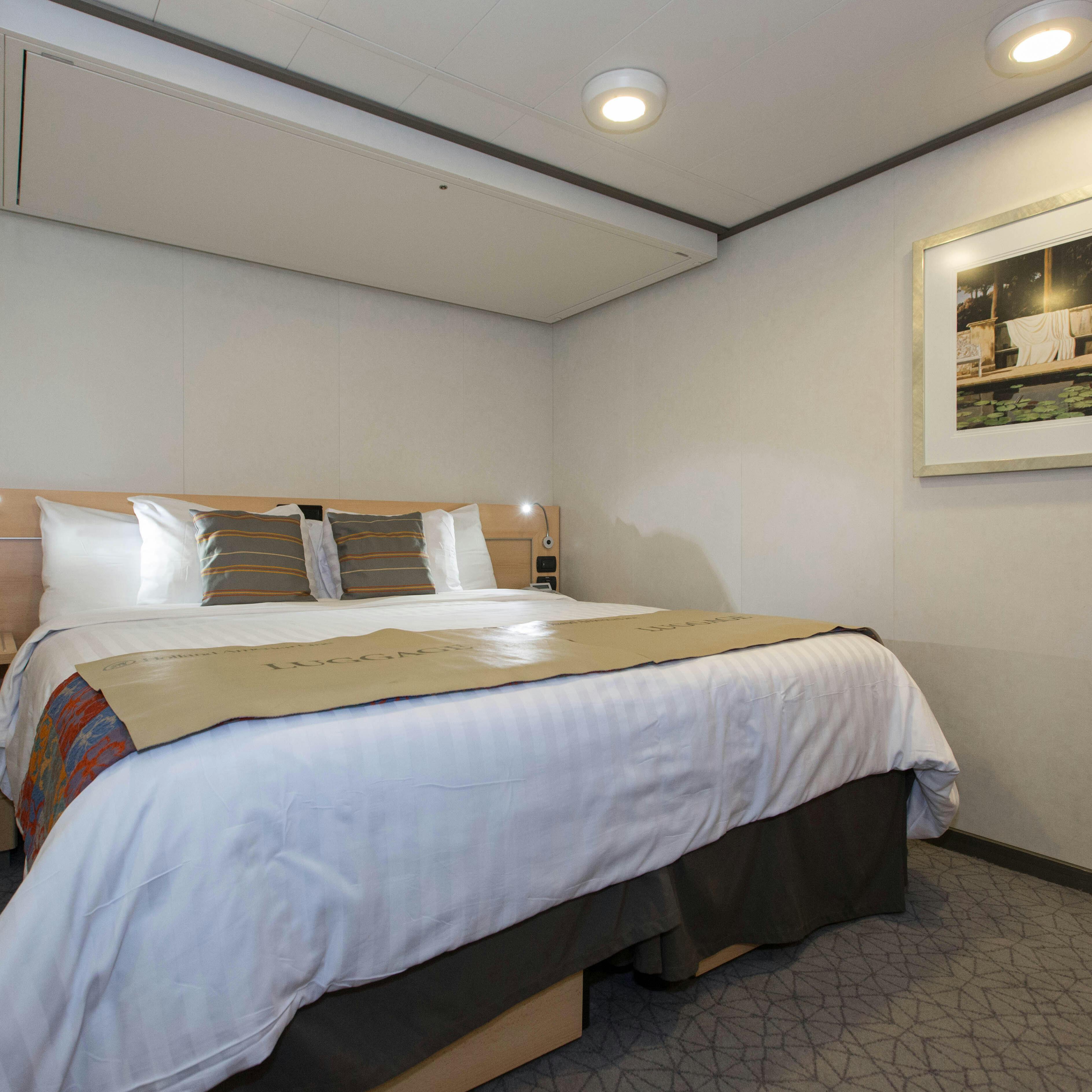 Nieuw Amsterdam Cabins Staterooms On Cruise Critic   Image X 11 