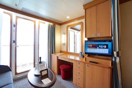 Deluxe Ocean-View Cabin with Verandah