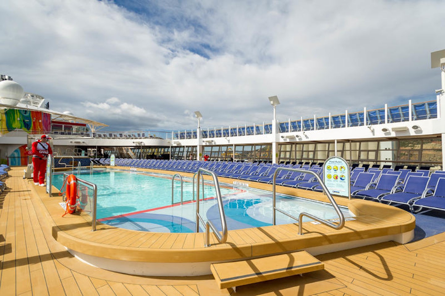 Main Pool on Symphony of the Seas