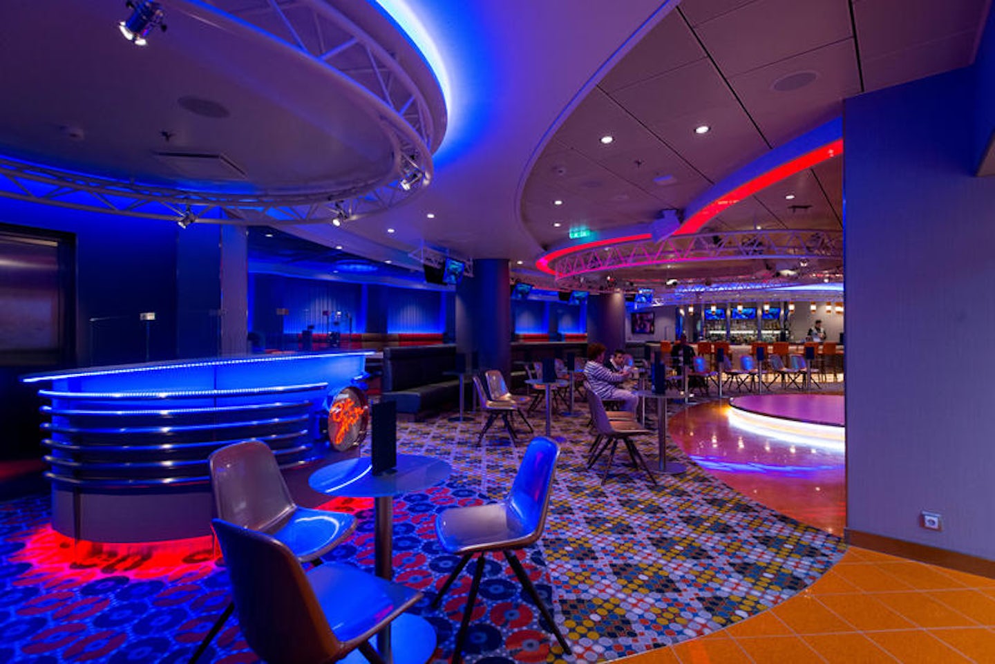 On Air Club on Symphony of the Seas