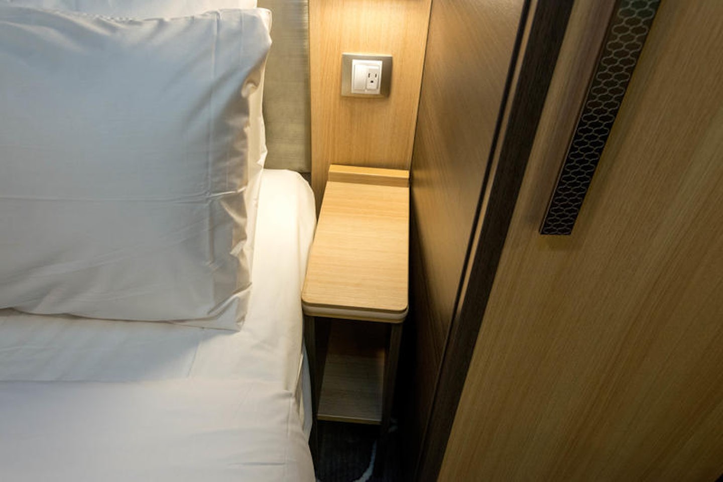 The Interior Cabin with Virtual Balcony on Symphony of the Seas