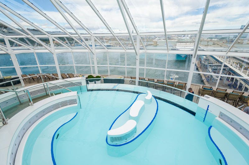 Solarium On Royal Caribbean Symphony Of The Seas Cruise Ship - Cruise ...