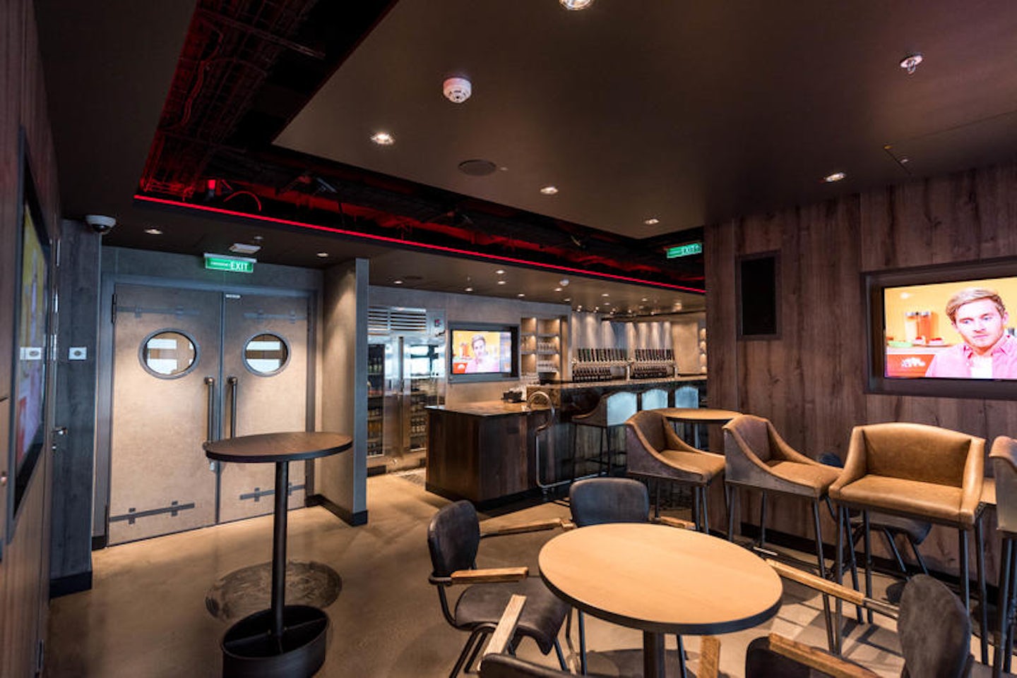 District Brew House on Norwegian Bliss
