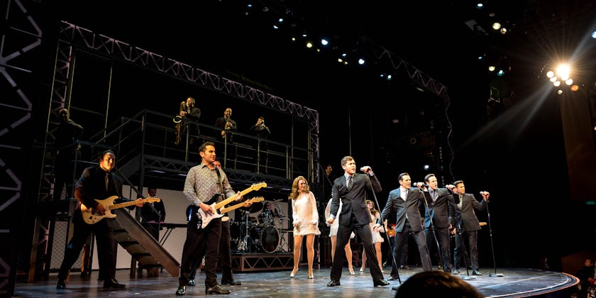 "Jersey Boys" in Bliss Theater on Norwegian Bliss (Photo: Cruise Critic)