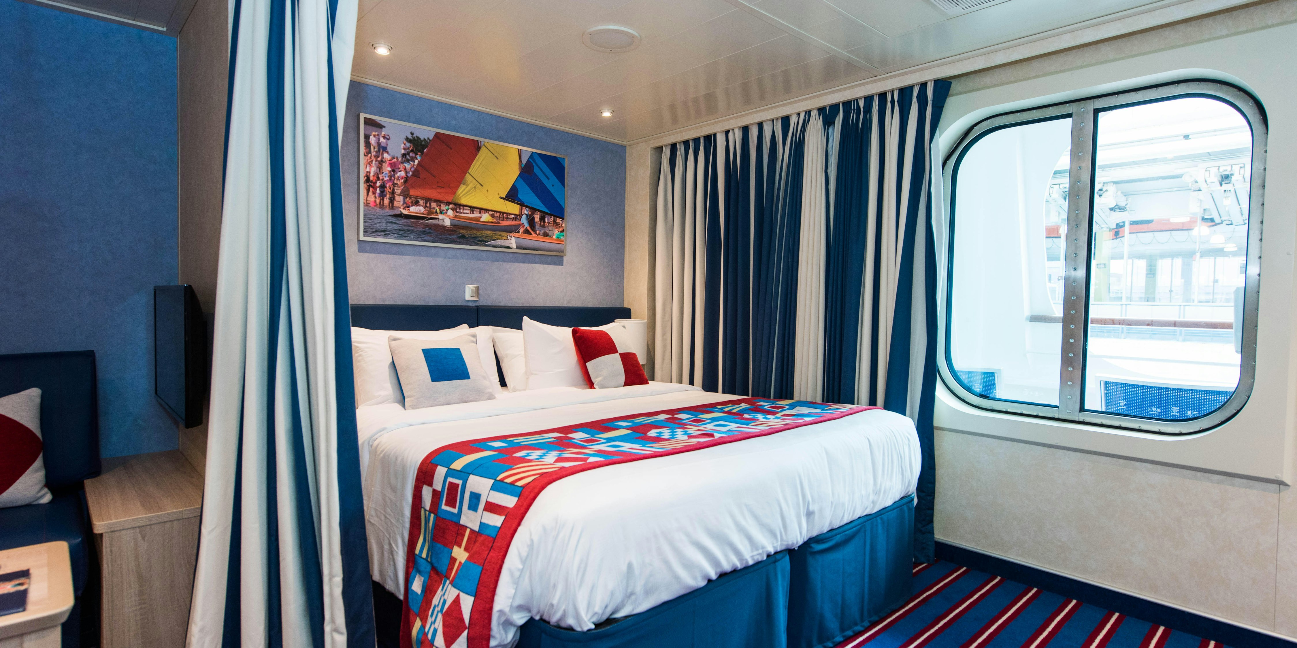 are cruise ship cabins noisy