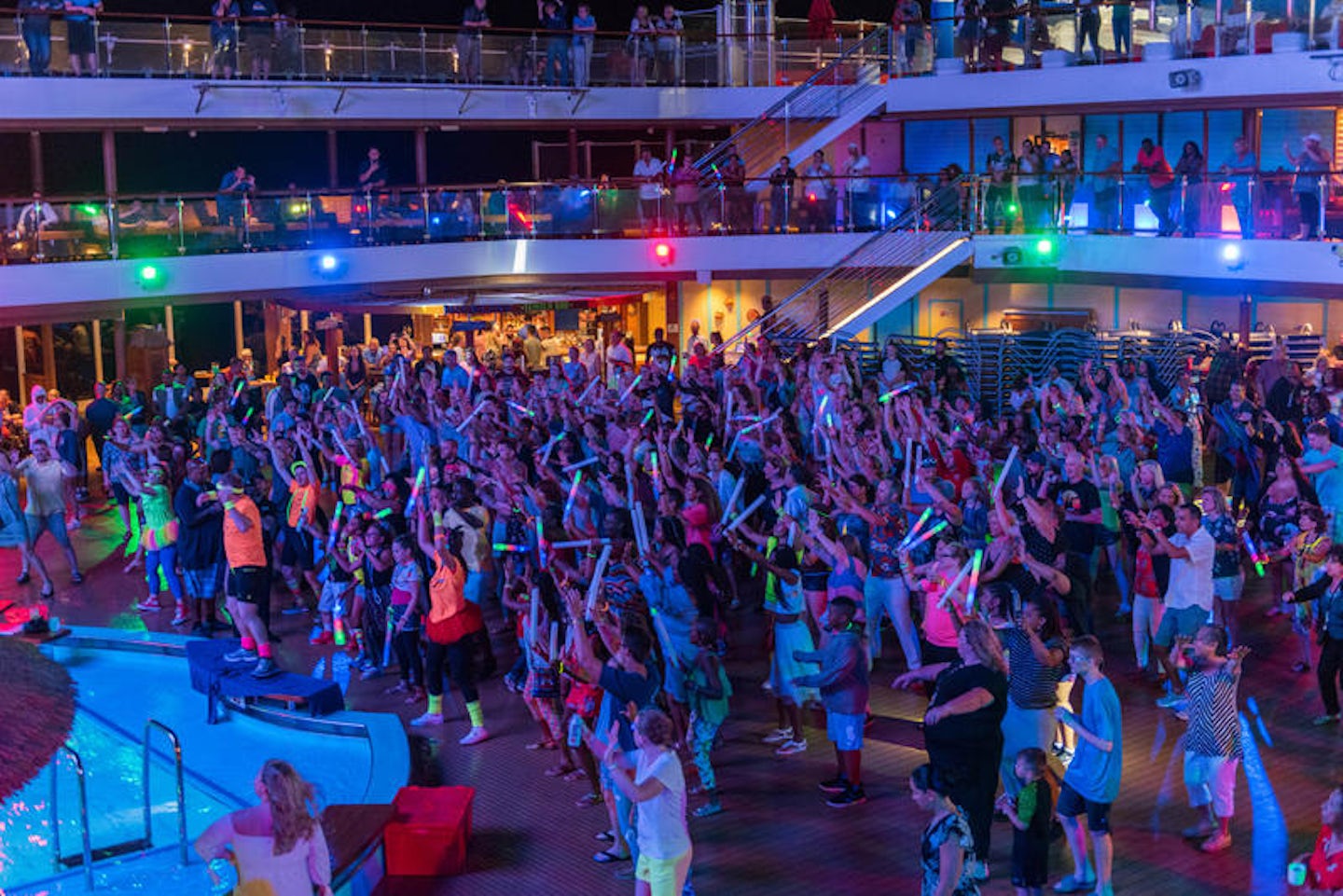 80s Rock and Glow Party on Carnival Horizon
