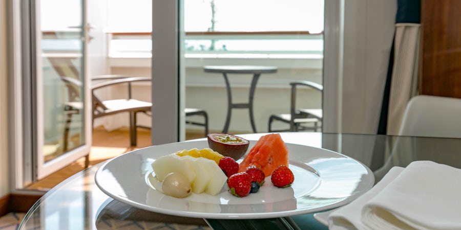 Room Service Onboard a Cruise Ship: What to Expect