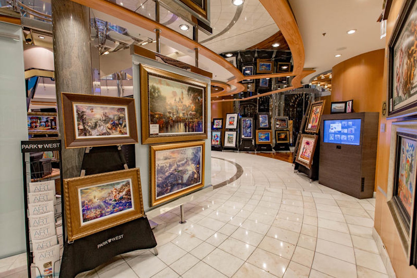 Art Gallery on Mariner of the Seas