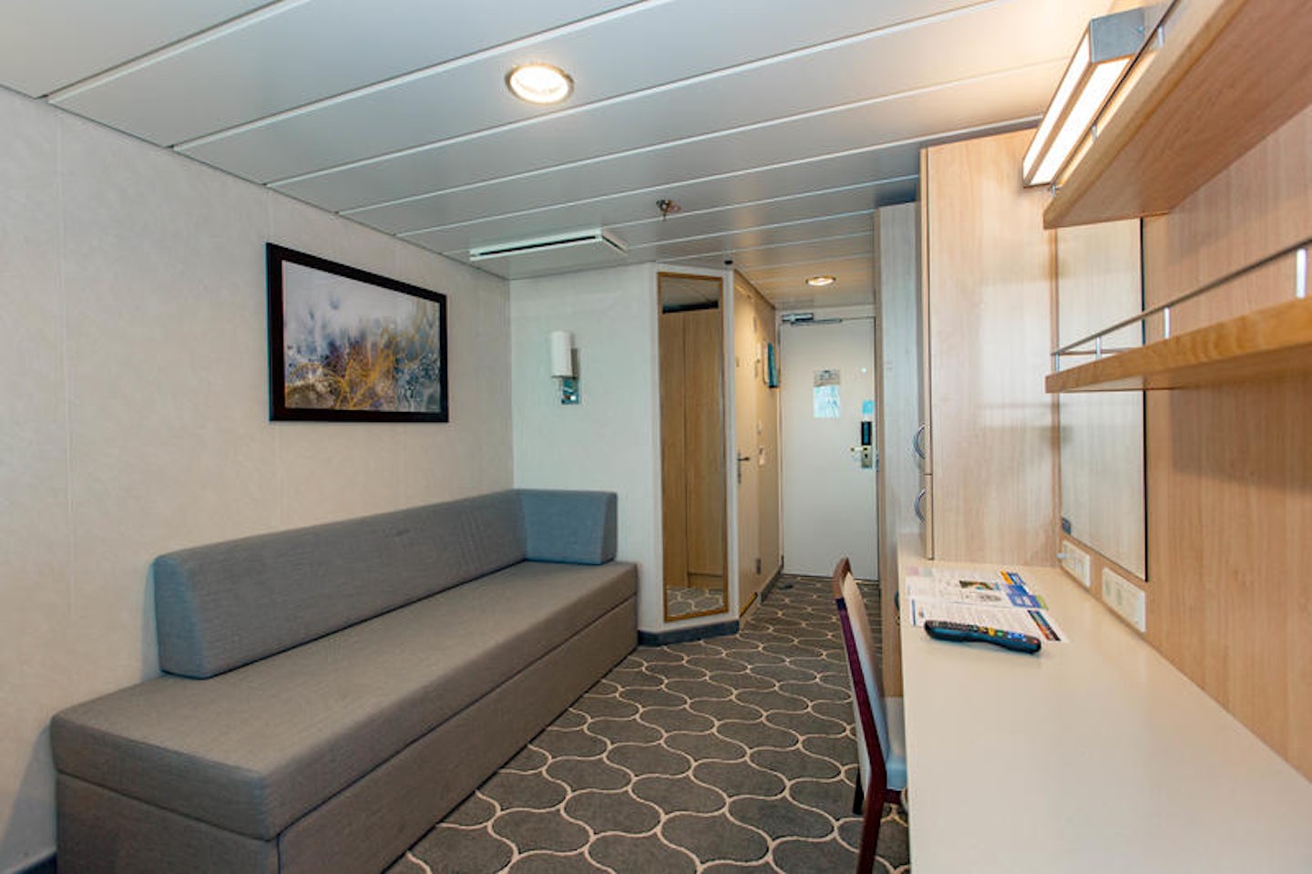 The Spacious Panoramic Ocean-View Cabin on Mariner of the Seas