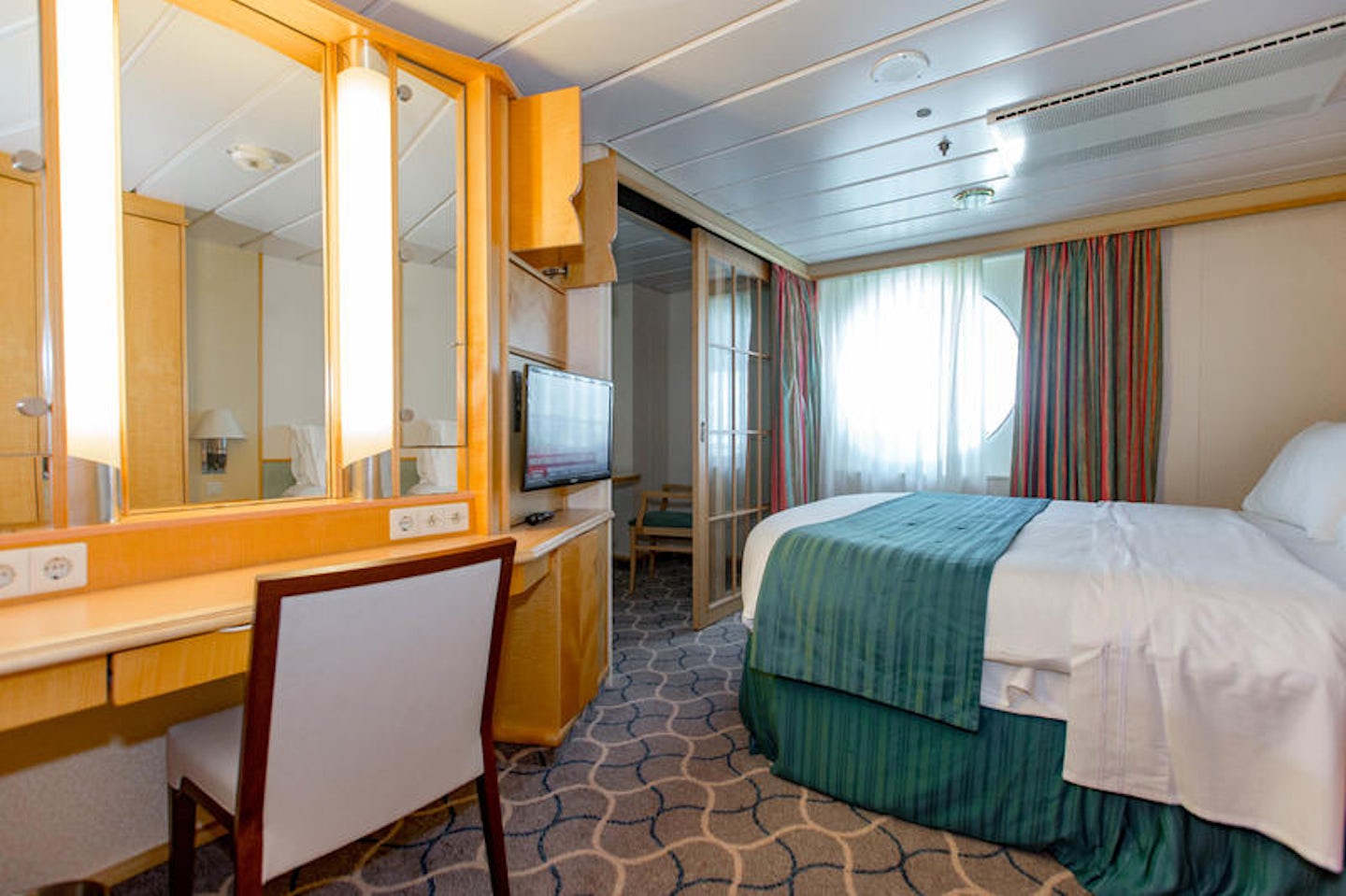 The Grand Suite on Mariner of the Seas
