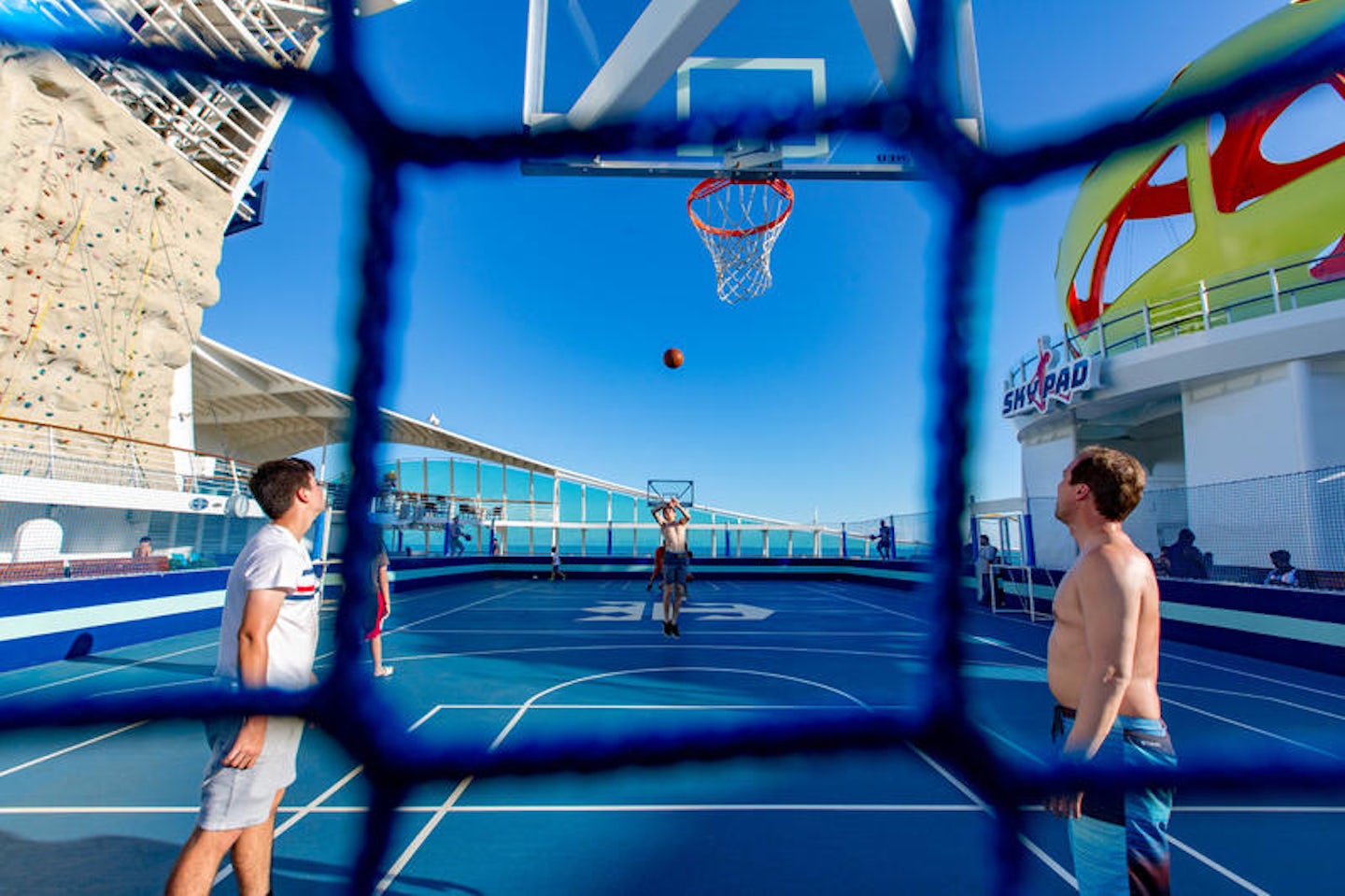 Sports Court on Mariner of the Seas
