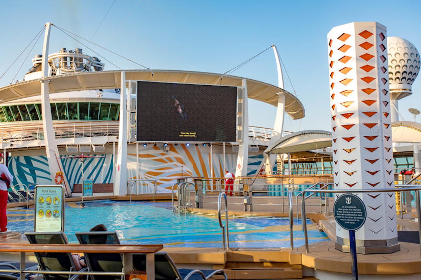 Outdoor Movie Screen on Independence of the Seas