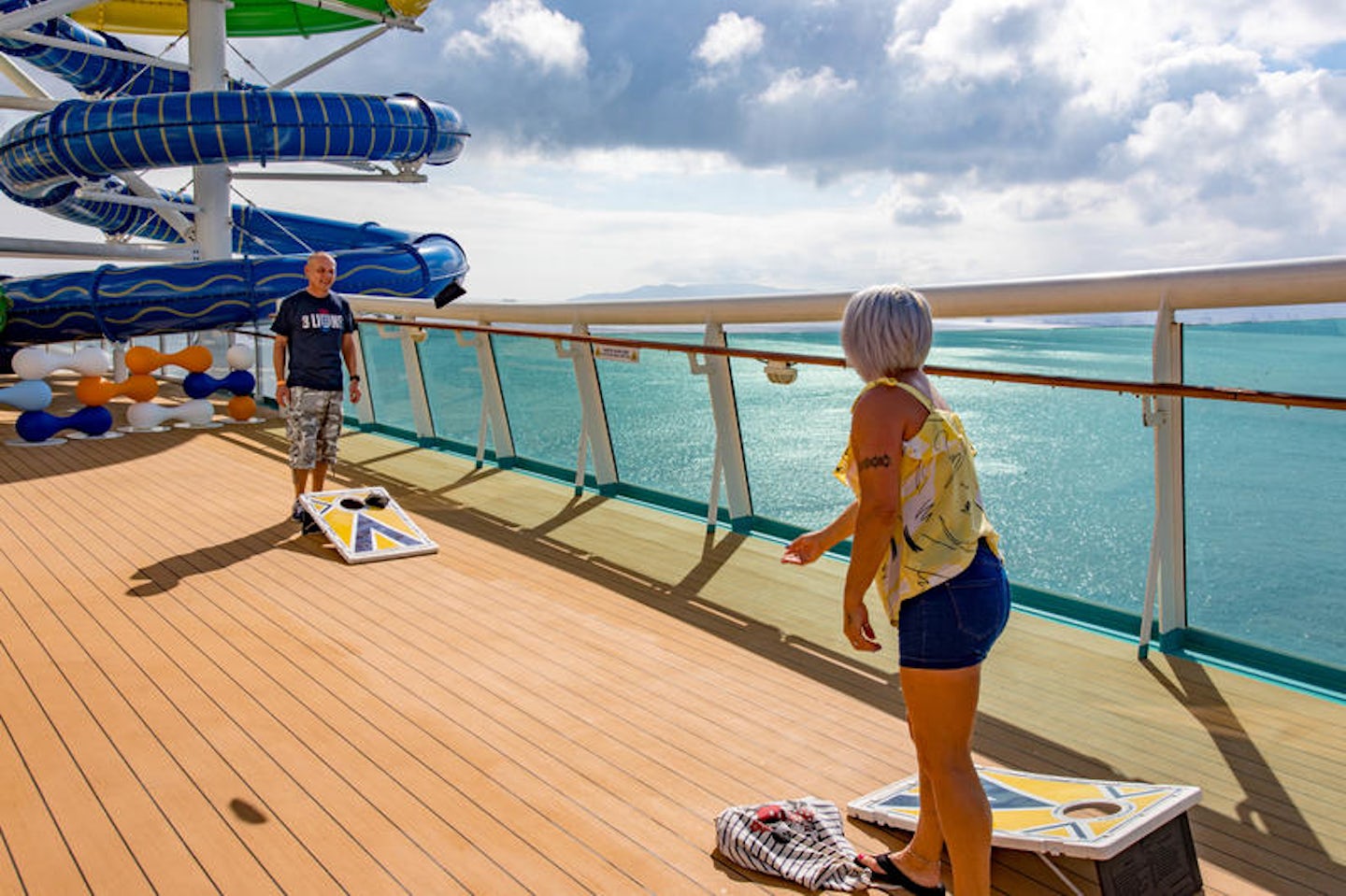 Deck Games on Independence of the Seas