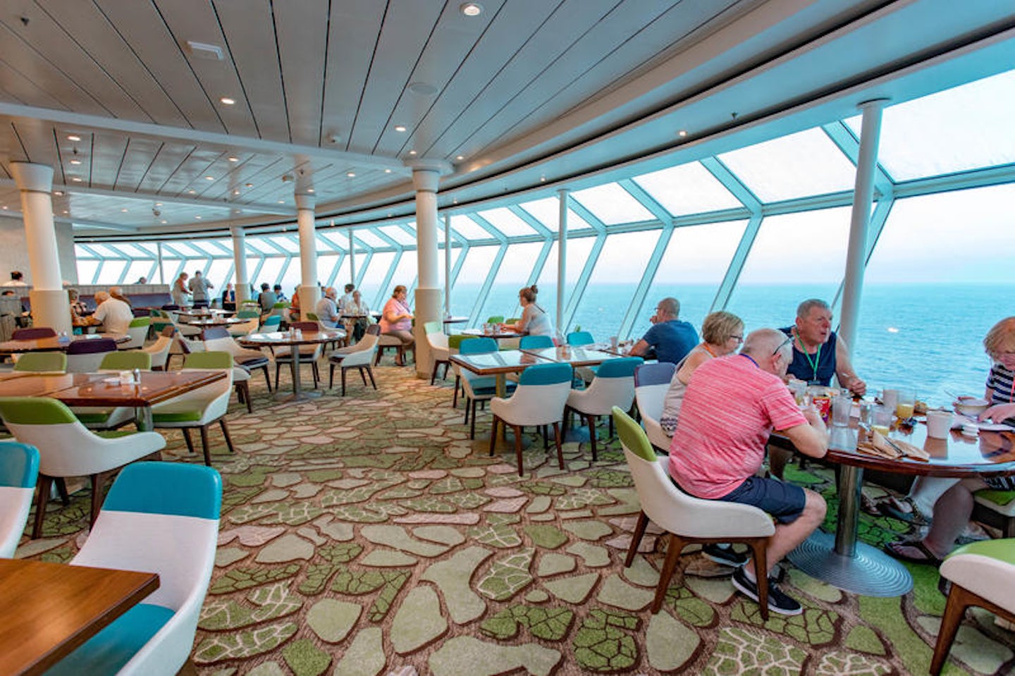 Windjammer Cafe on Independence of the Seas