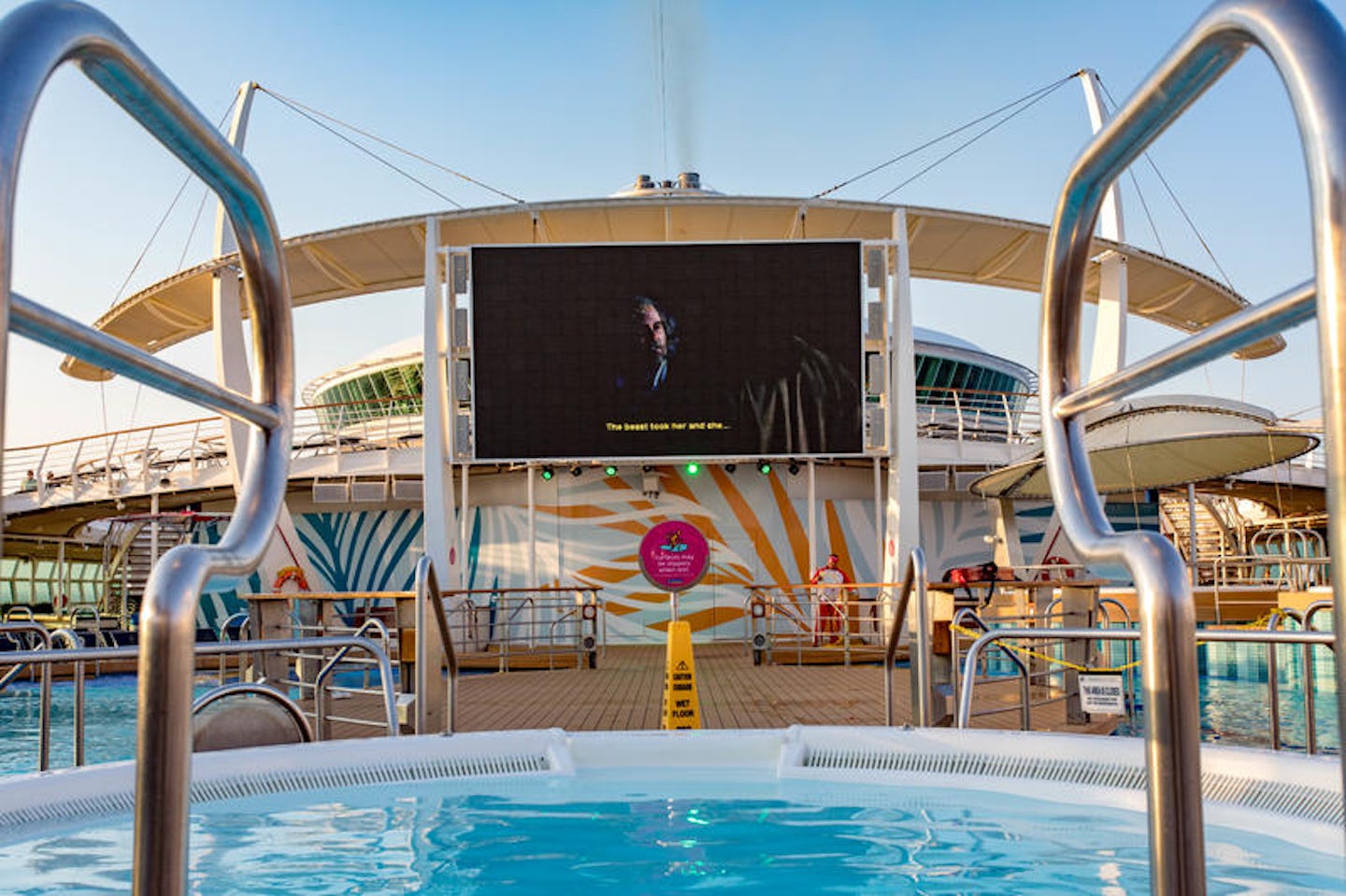 Outdoor Movie Screen on Independence of the Seas
